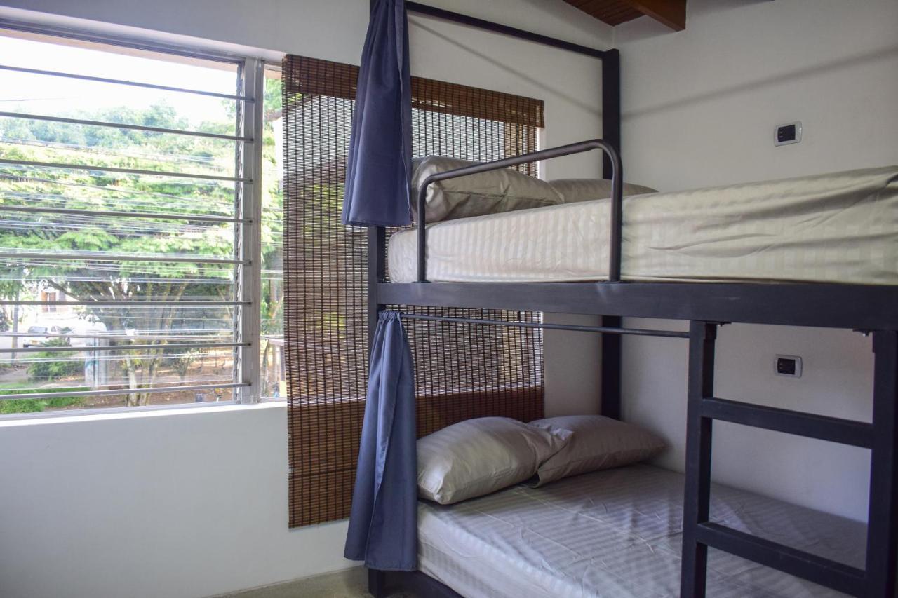 Area 51 Hostel Medellín Eksteriør bilde
