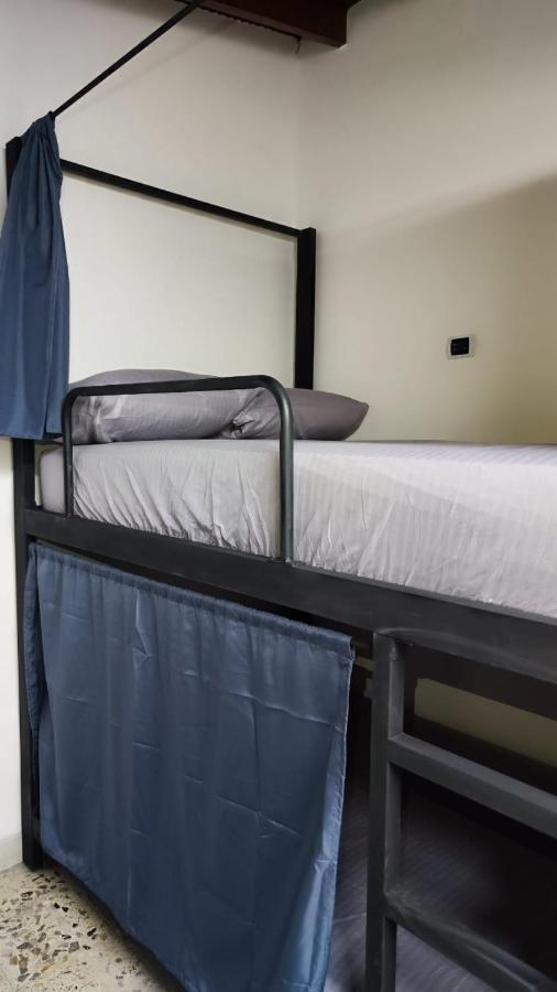 Area 51 Hostel Medellín Eksteriør bilde